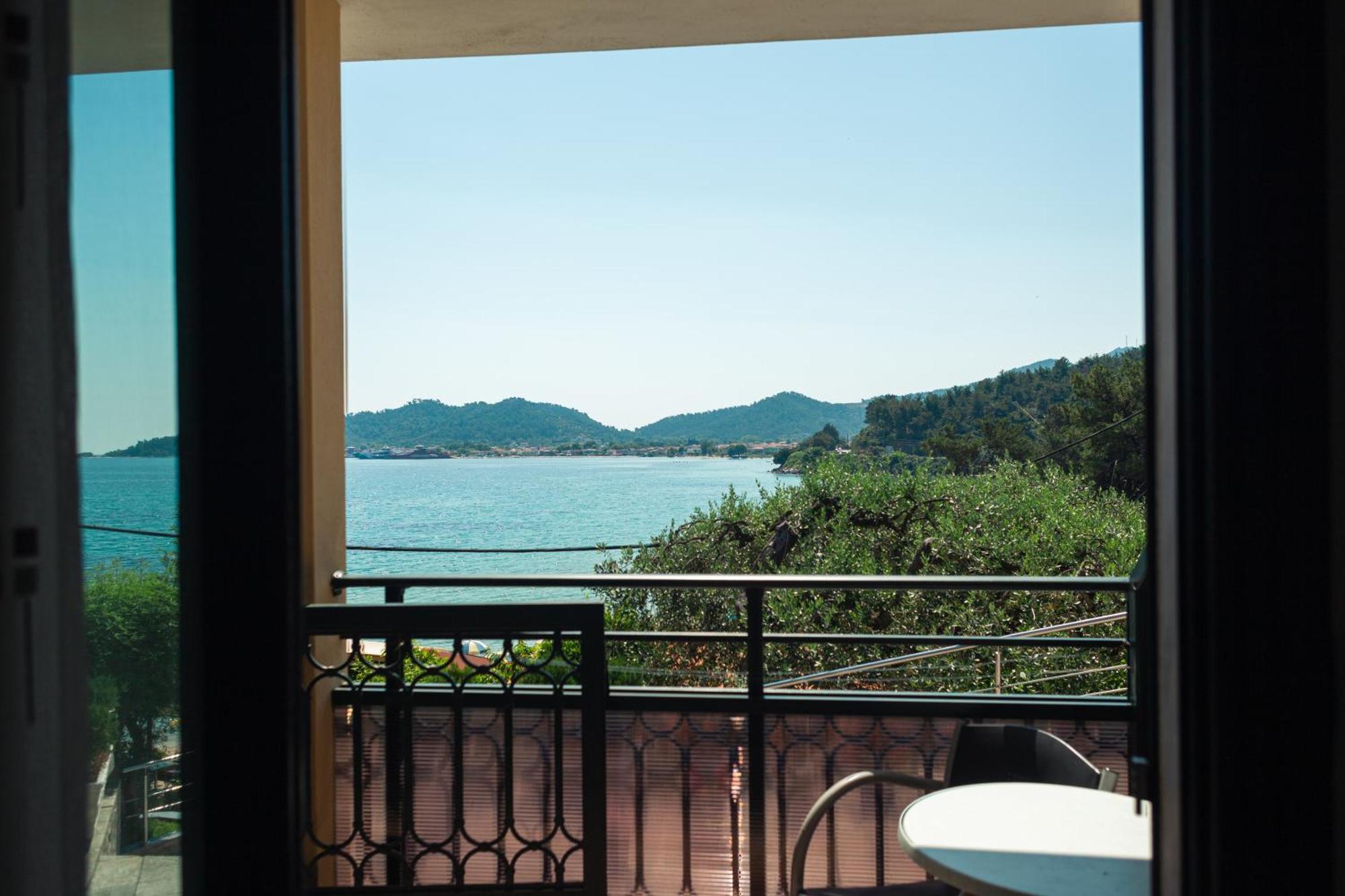 Hotel Villa Nisteri Liménas Rom bilde